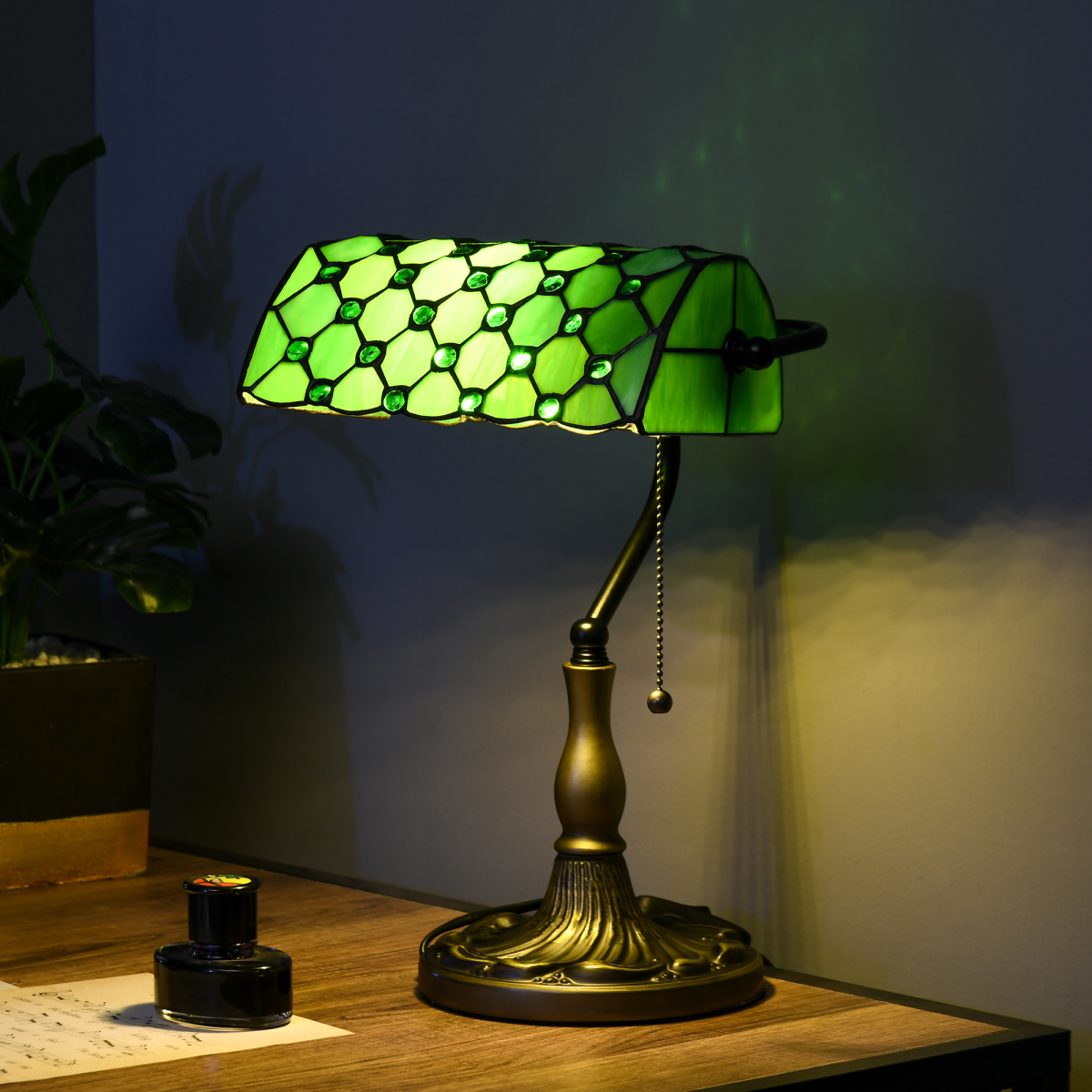 Lincoln Mosaic — Jewelled Stained Glass Banker's Lamp