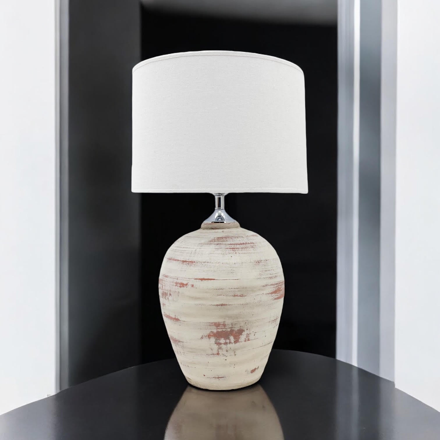 The Amara Lamp — Rustic Ceramic, Cream