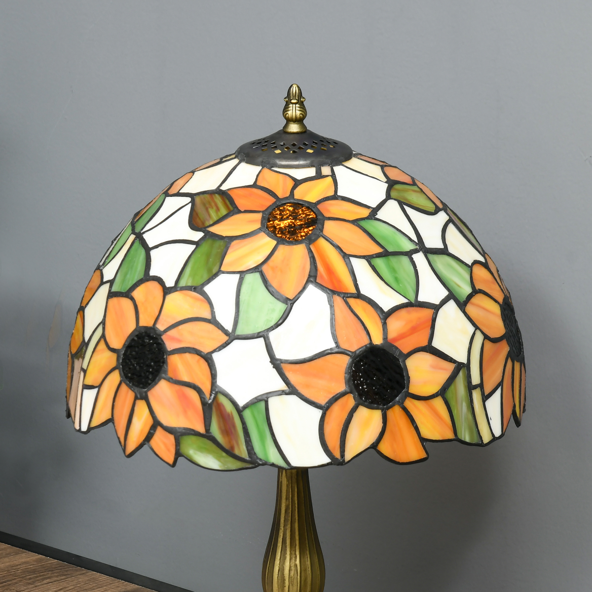 The Belmara Sunflower — Stained Glass Table Lamp