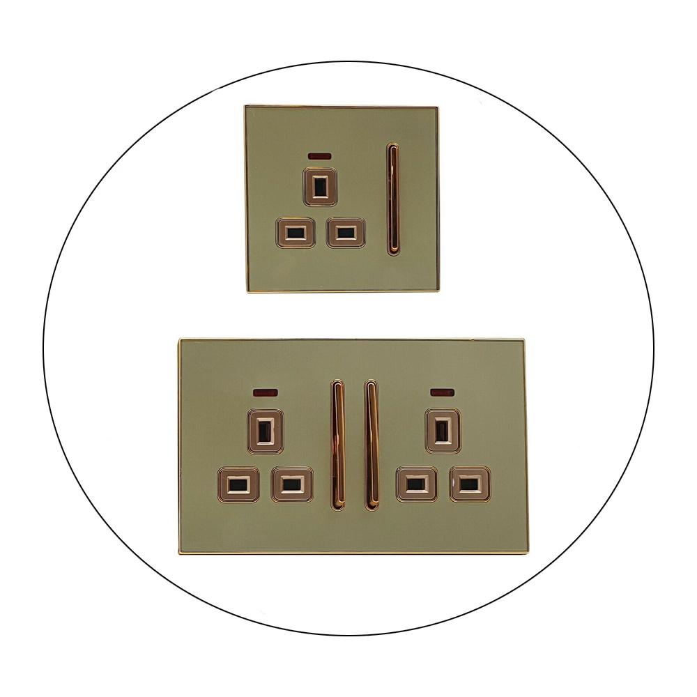 The Solvane Socket — Gold, Single, 13A
